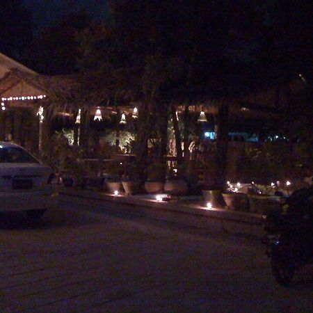 Green Land Motel Bagan Luaran gambar