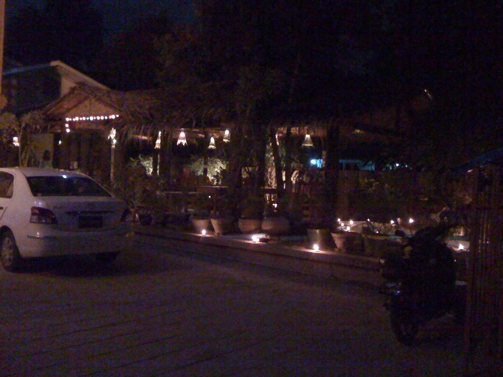 Green Land Motel Bagan Luaran gambar