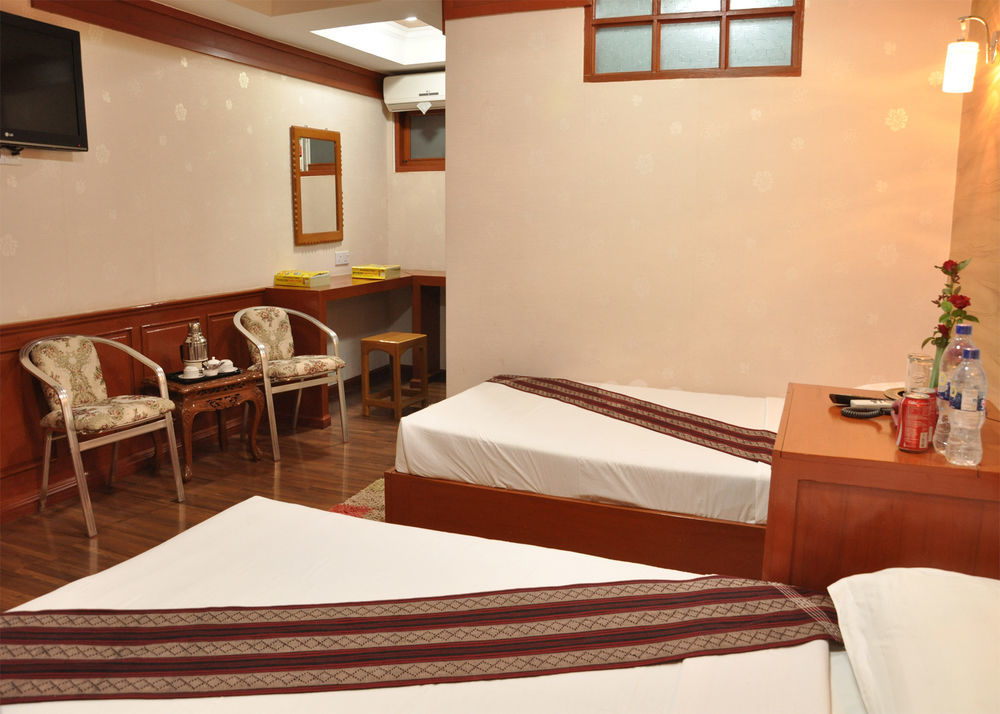 Green Land Motel Bagan Luaran gambar