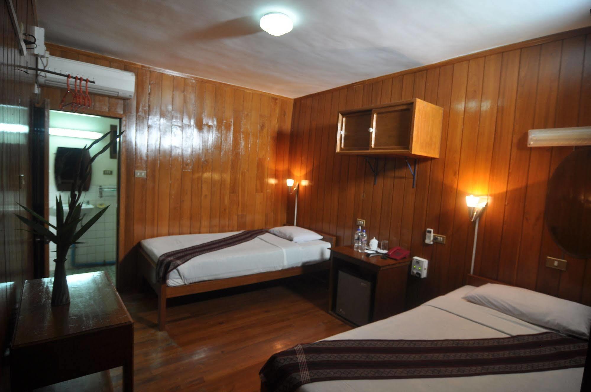 Green Land Motel Bagan Luaran gambar