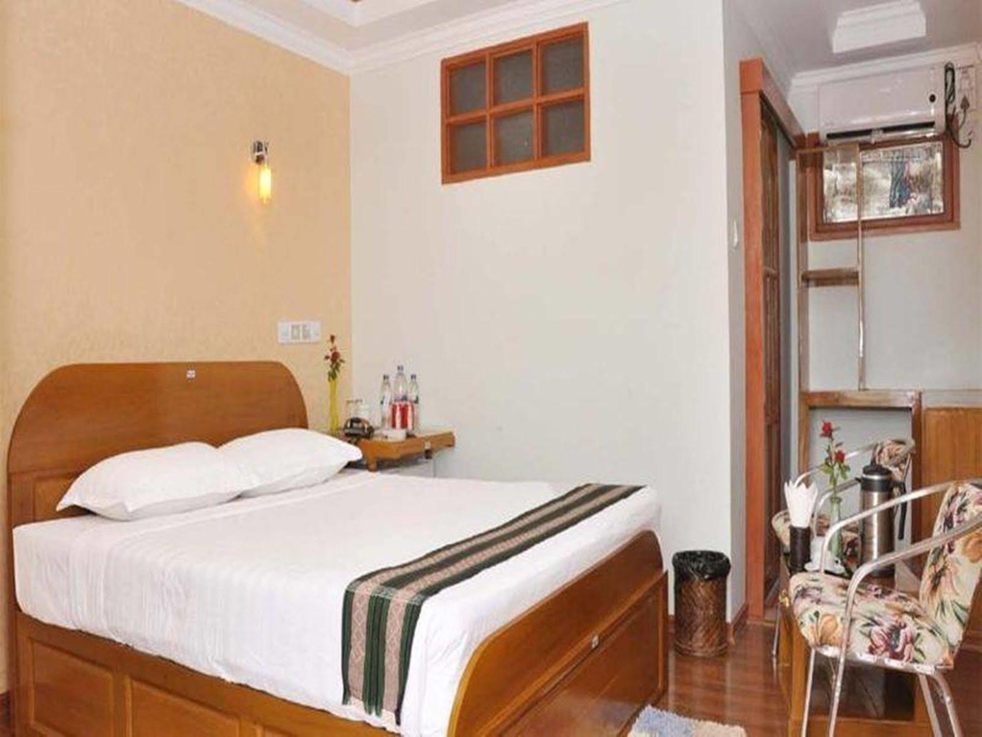 Green Land Motel Bagan Luaran gambar