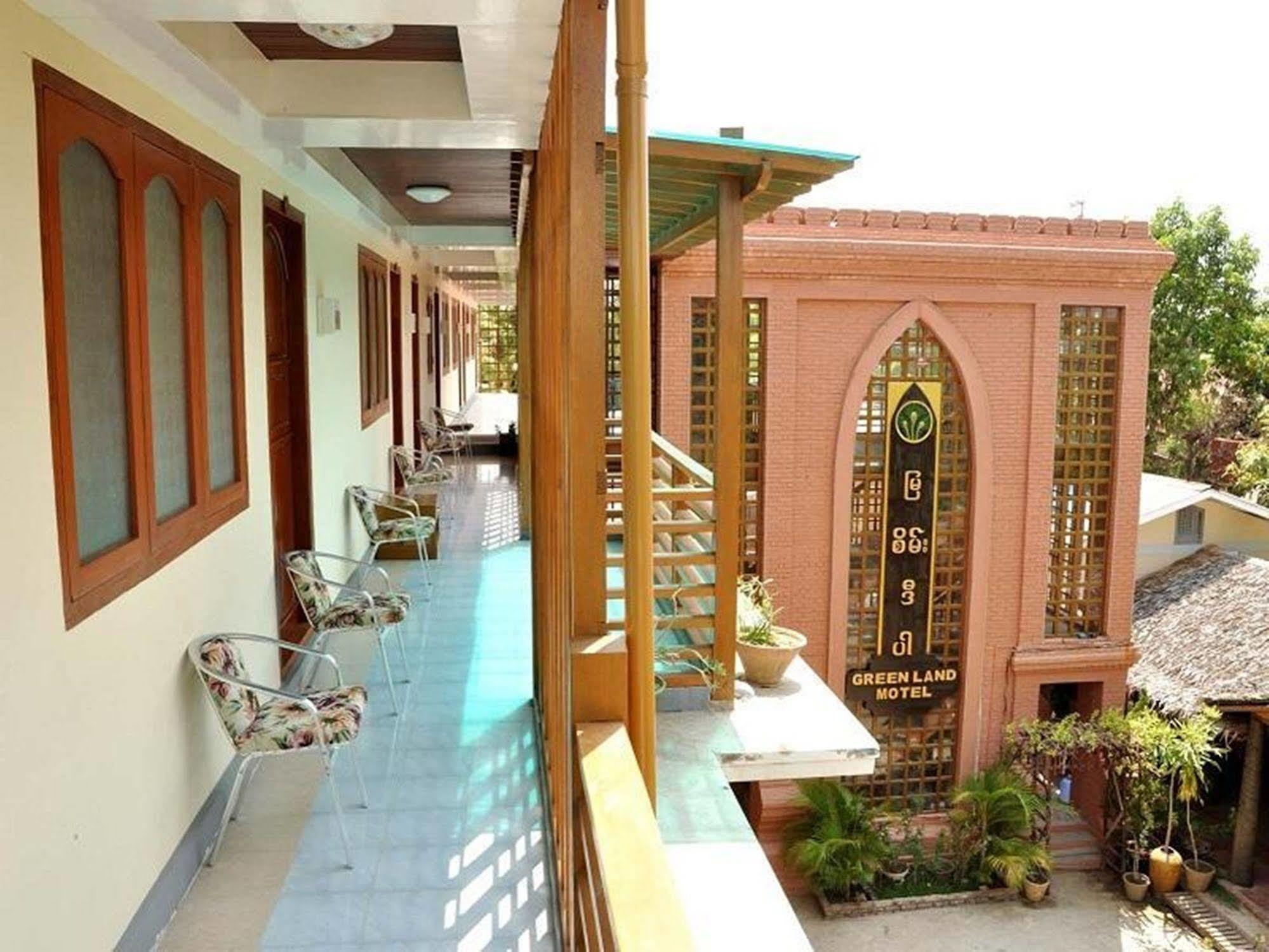 Green Land Motel Bagan Luaran gambar